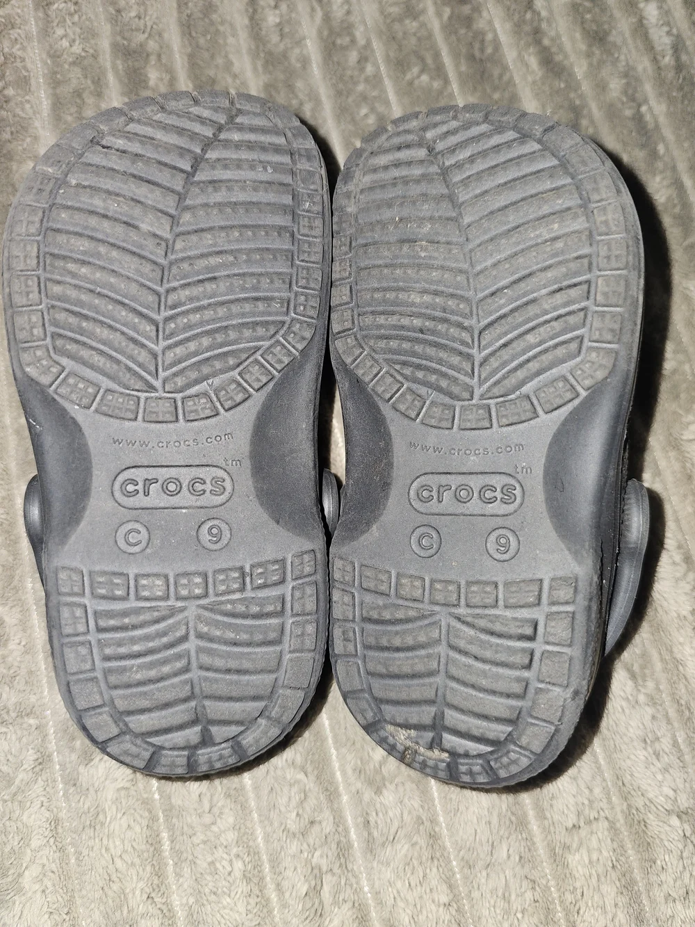 Kids Black Croc Clog Shoes with Superhero Charms Size 9 - KS 1